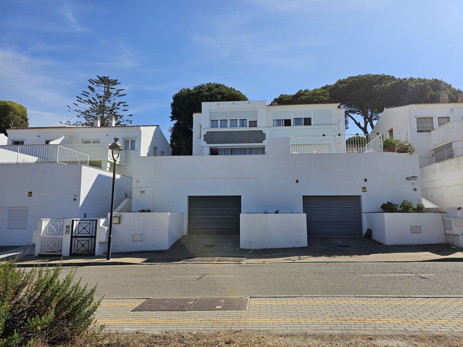 Exterior view of House or chalet for sale in Marbella  with Air Conditioner and Terrace