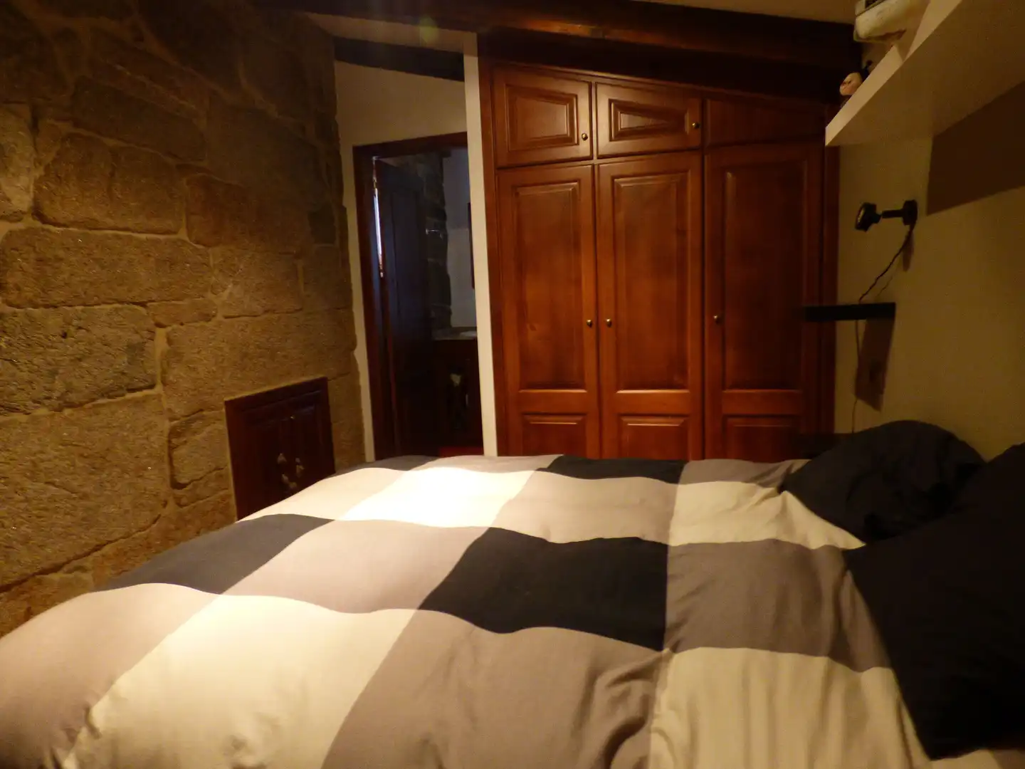Schlafzimmer von Haus oder Chalet zum Verkauf in As Neves   mit Privatgarten, Terrasse und Ofen