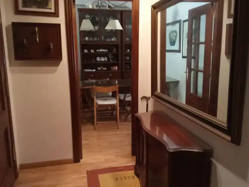 Piso de alquiler en Nigrán con Jardín privado, Parquet y Amueblado