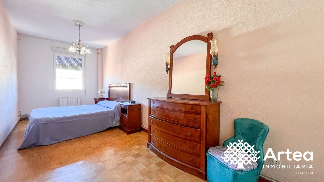 Bedroom of Flat for sale in Bilbao   with Heating