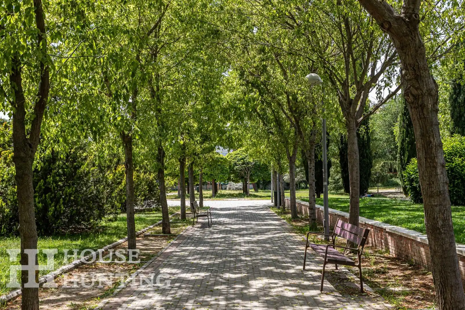 Vista exterior de Piso en venta en Madrid con Calefacción