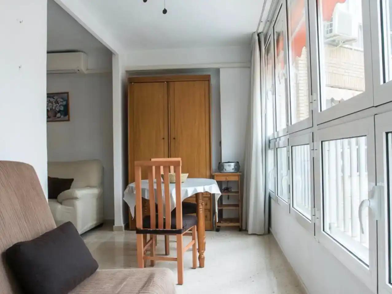 Schlafzimmer von Wohnung zur Miete in Benidorm mit Klimaanlage, Schwimmbad und Balkon