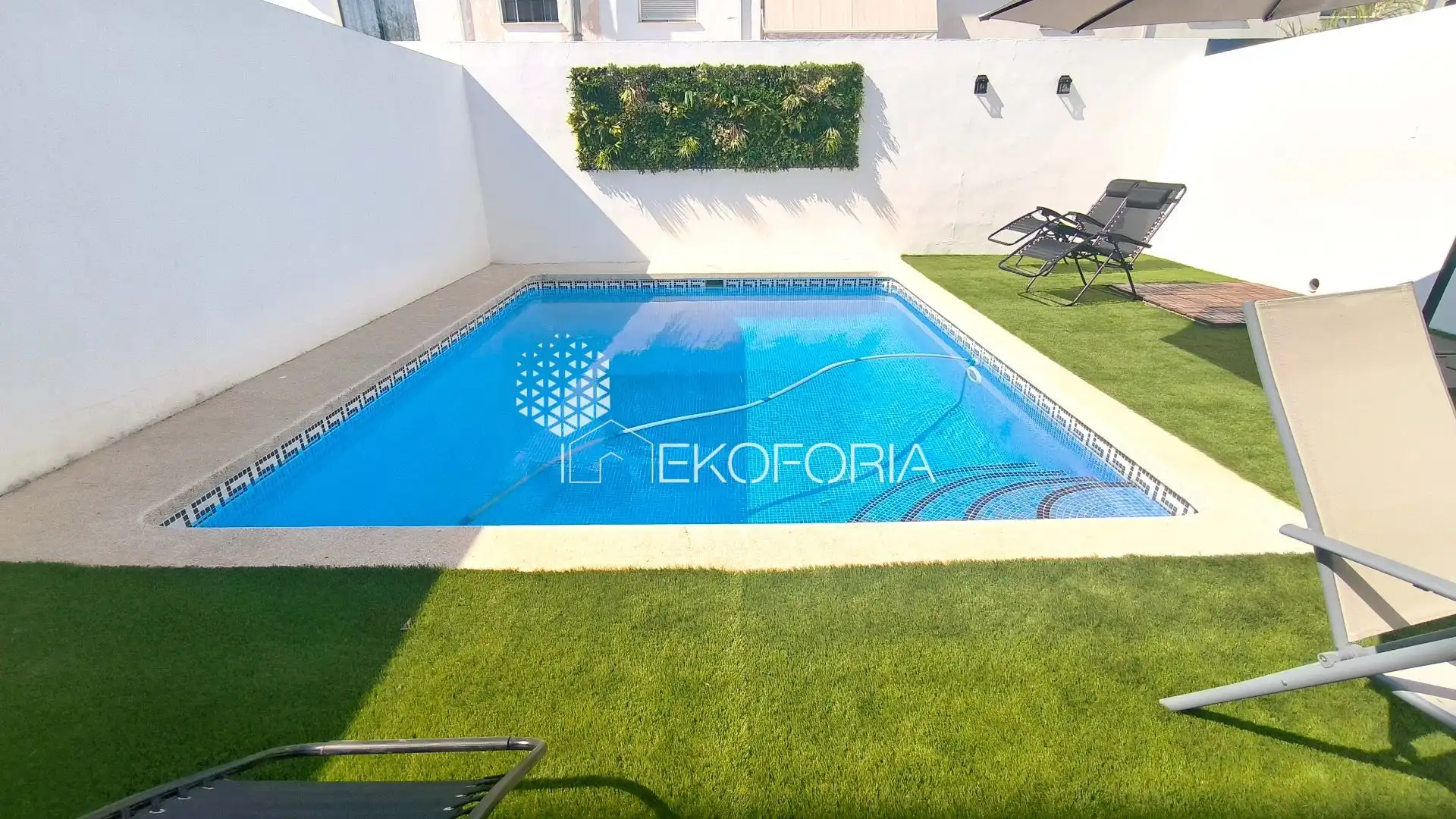 Piscina de Casa adosada en venta en Beneixida con Aire acondicionado, Calefacción y Jardín privado