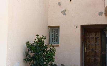 Vista exterior de Casa adosada en venda en Vinaixa amb Terrassa