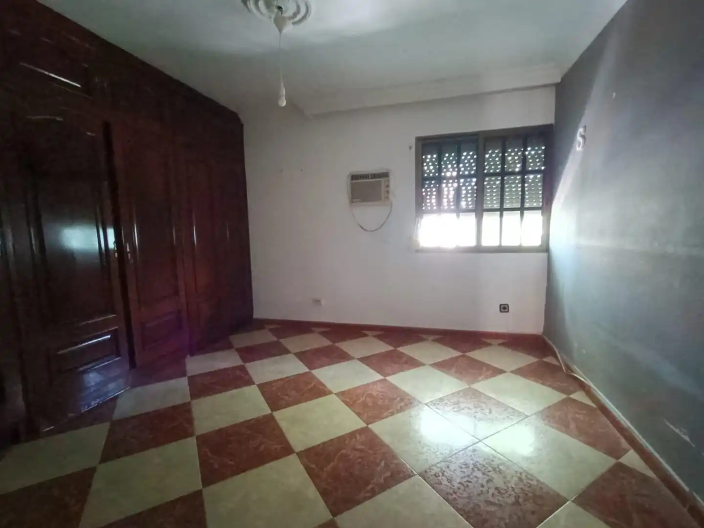 Piso en venta en Sevilla con Balcón