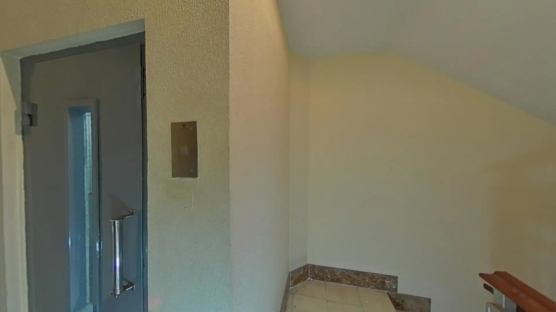 Piso en venta en C/ Gomez Ferrer, Zona La Ermita