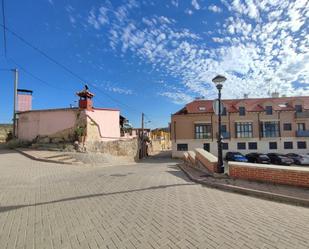 Vista exterior de Local en venda en Cabezón de Pisuerga amb Terrassa