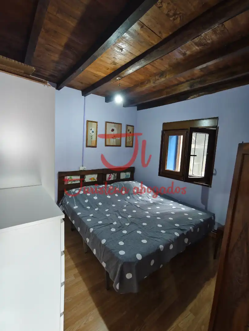 Casa adosada en venta en Quirós