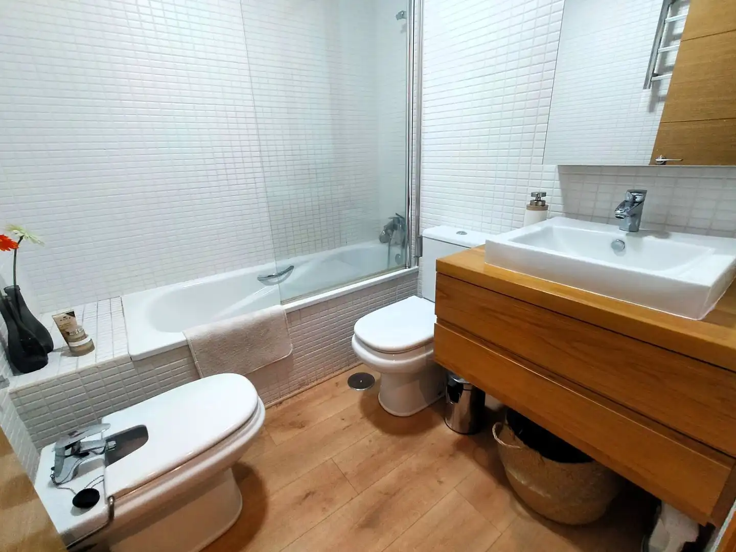 Baño de Piso de alquiler en La Línea de la Concepción con Amueblado