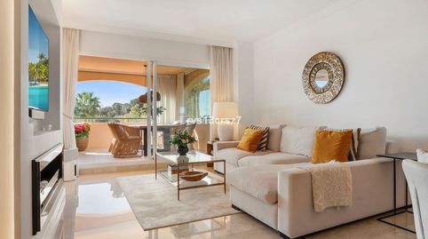 Foto 3 de Apartamento en venta en Calle José Medina, 74, Santa María, Marbella