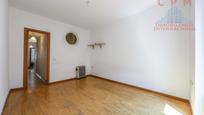 Sala d'estar de Pis en venda en  Madrid Capital amb Aire condicionat, Calefacció i Parquet