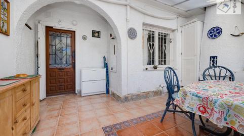 Foto 4 de Casa adosada en venda a Nueva Torrevieja, Alicante