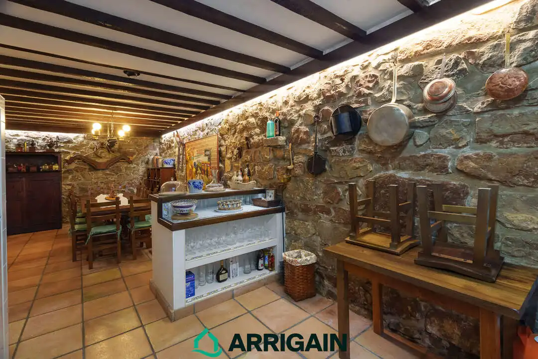 Casa o chalet en venta en Irun  con Calefacción, Jardín privado y Terraza