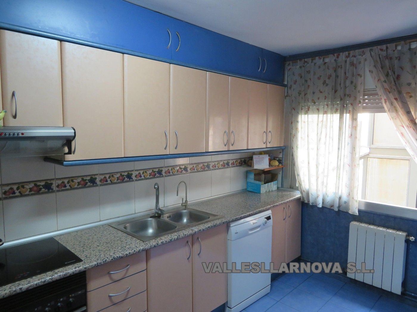 Cuina de Pis en venda en Mollet del Vallès amb Aire condicionat i Calefacció