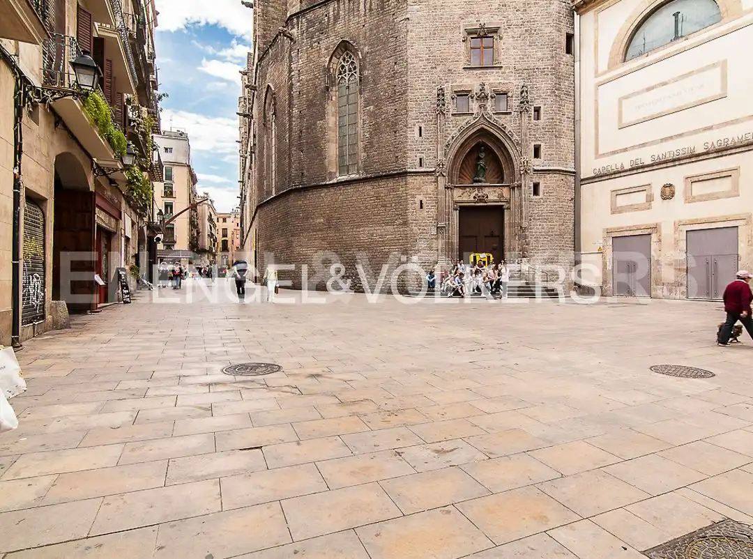 Vista exterior de Àtic en venda en Barcelona amb Aire condicionat, Calefacció i Moblat