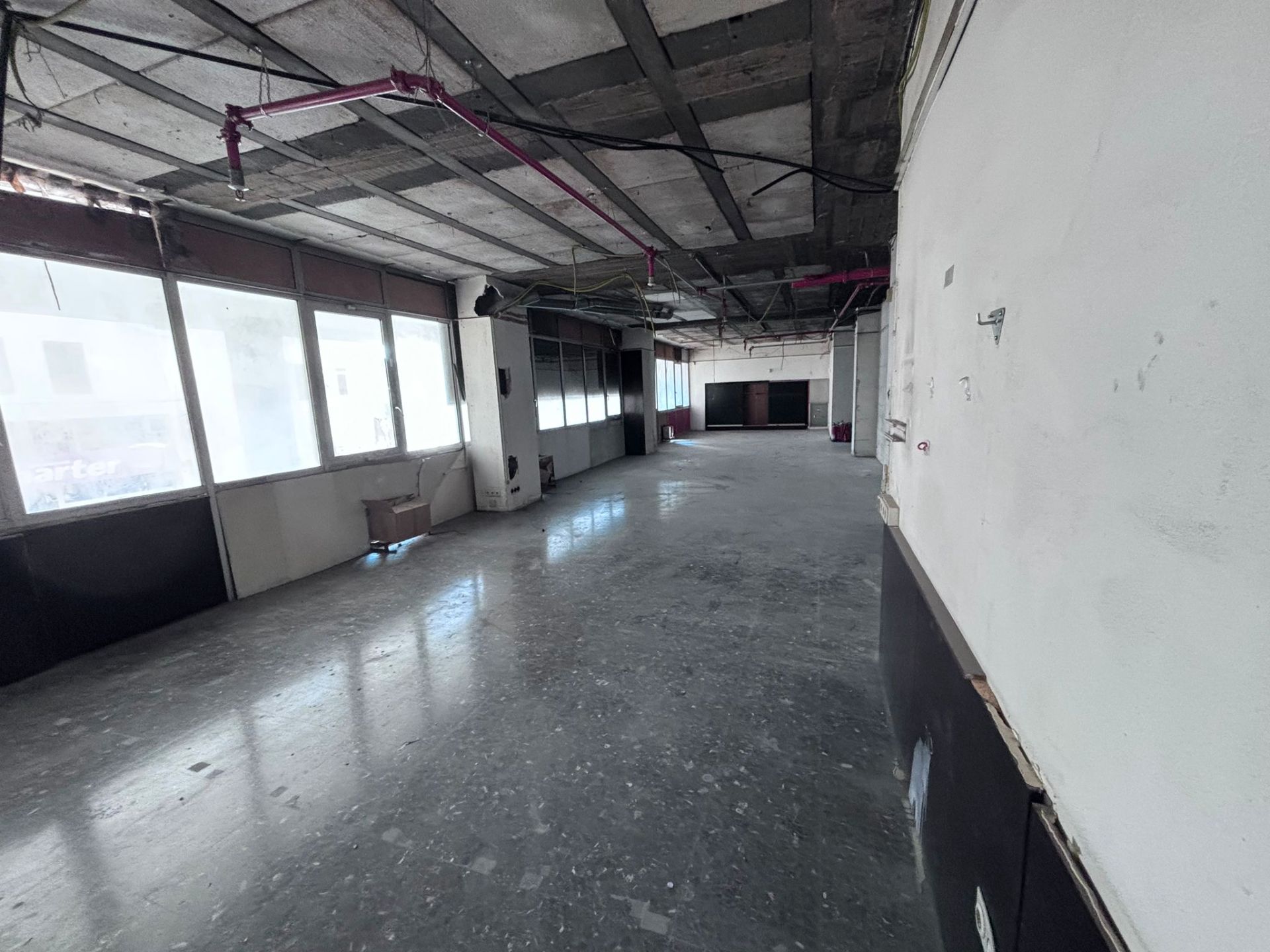 Premises to rent in L'Hospitalet de Llobregat  with Alarm