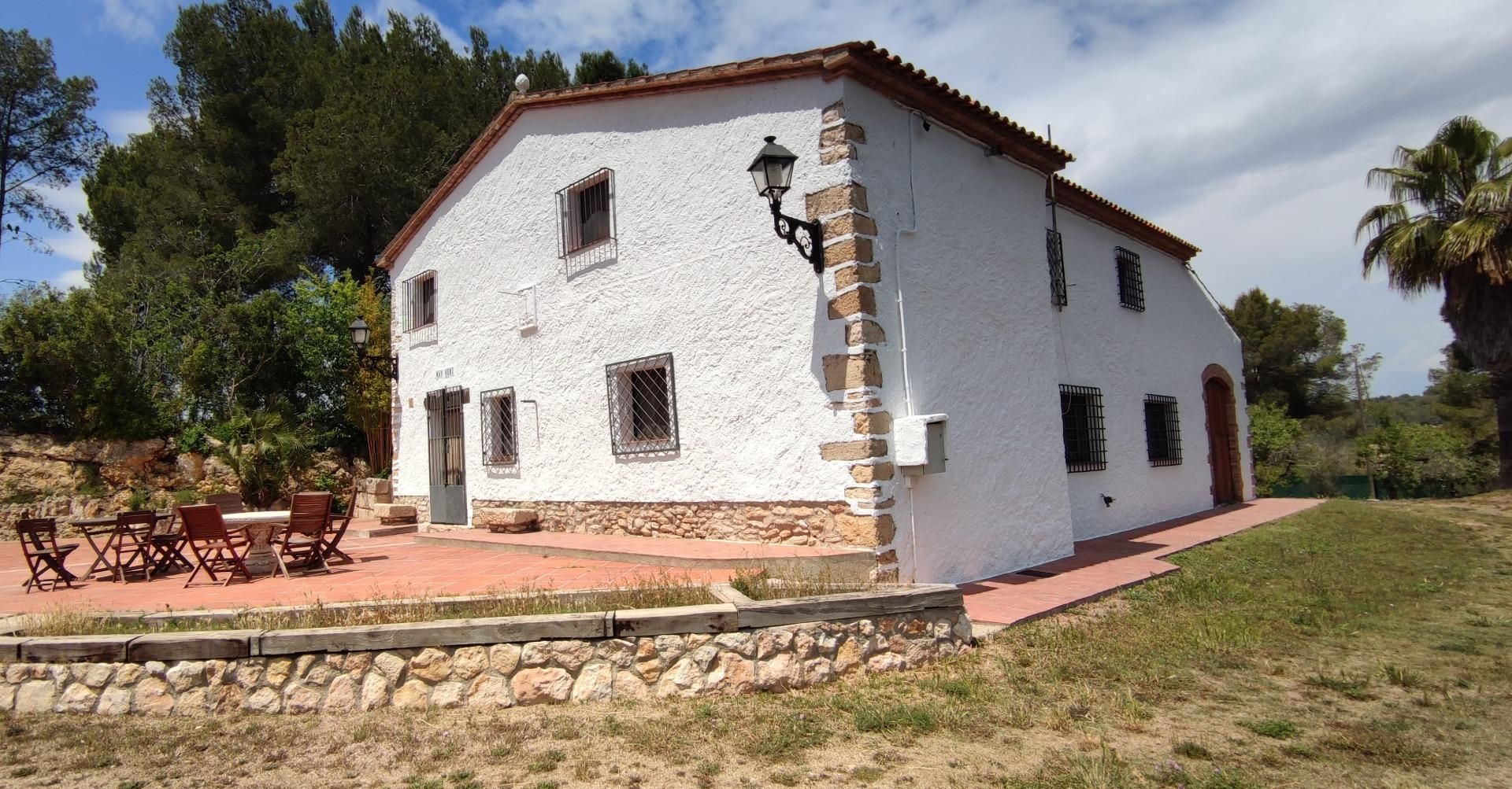 Außenansicht von Country house zum verkauf in El Catllar  mit Heizung, Privatgarten und Schwimmbad