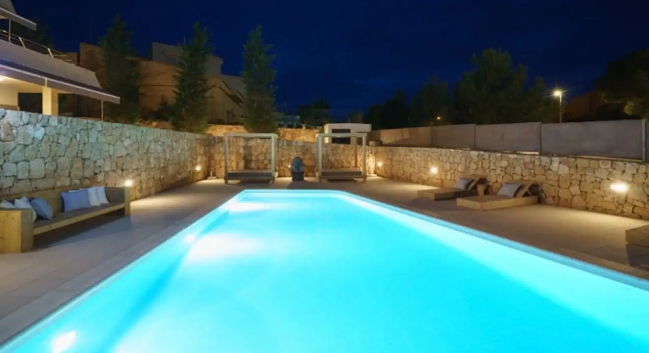 Piscina de Apartament en venda en Sant Josep de sa Talaia amb Aire condicionat, Calefacció i Terrassa