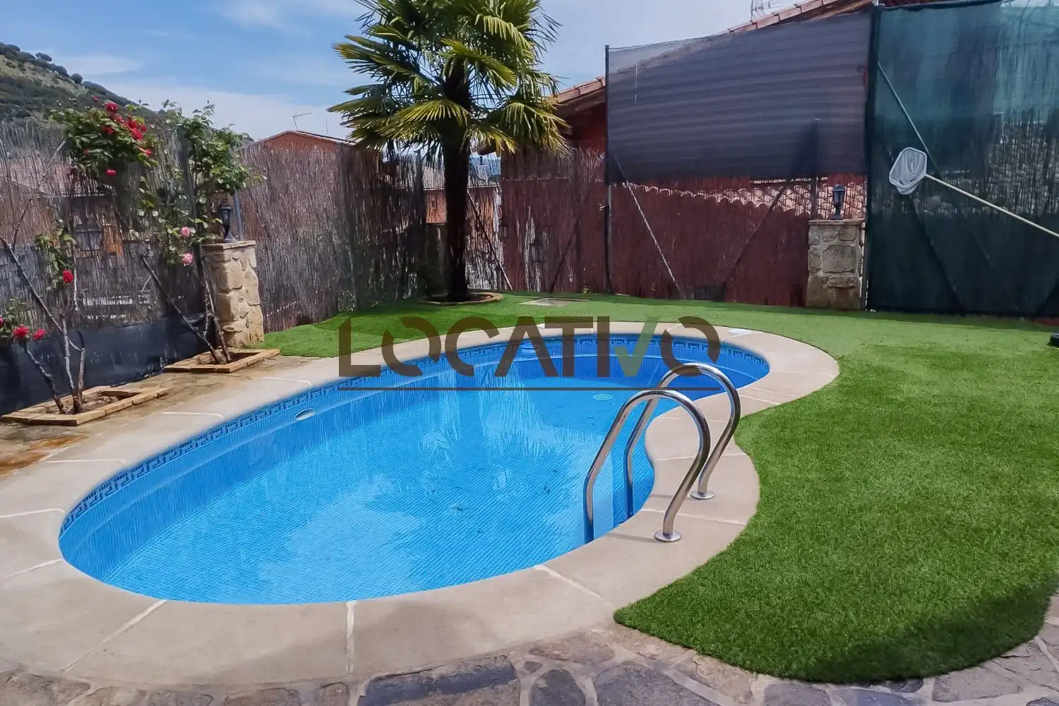 Piscina de Casa o chalet en venta en El Hoyo de Pinares  con Calefacción, Terraza y Trastero