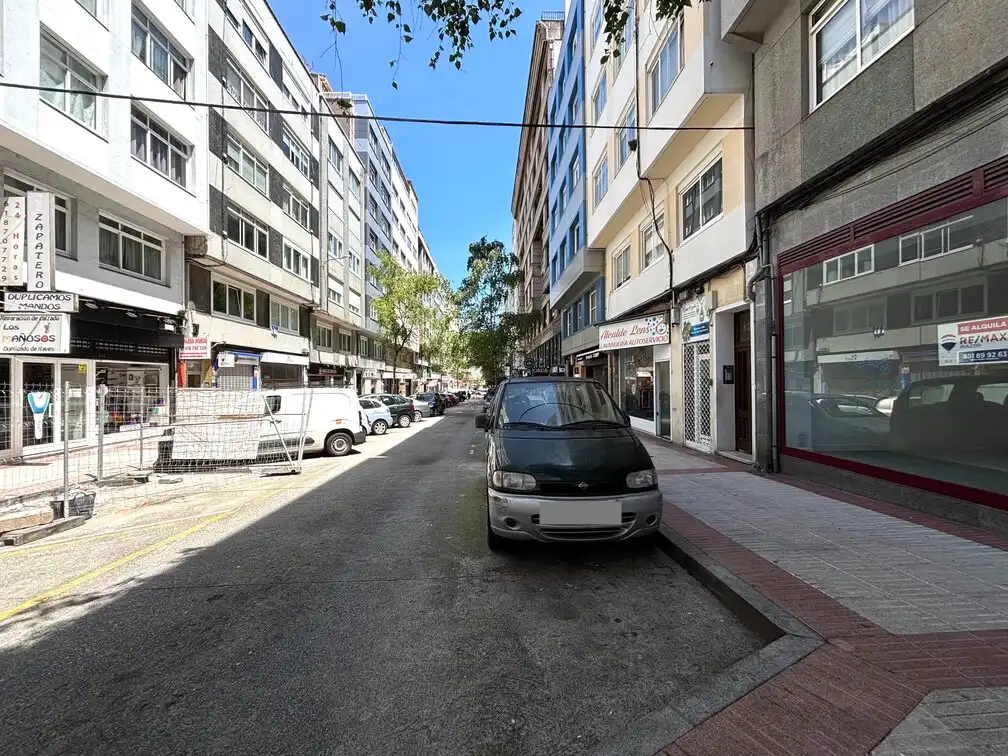 Vista exterior de Local de lloguer en A Coruña Capital 