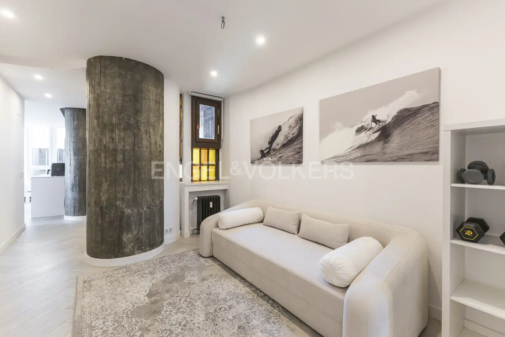 Living room of Flat for rent in Madrid  with Air Conditioner, Heating and Furnished