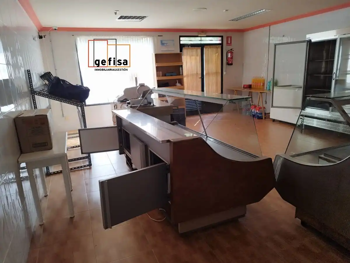 Local comercial en venta en Valdepeñas, imagen 3