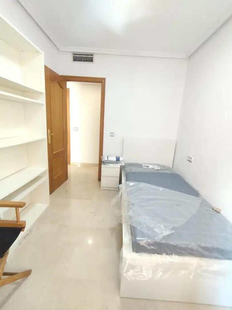Habitación de Piso de alquiler en Murcia con Aire acondicionado, Amueblado y Balcón