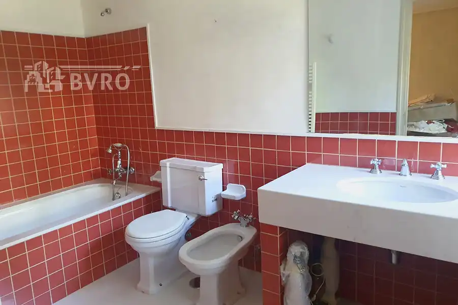 Baño de Casa o chalet en venta en Córdoba con Aire acondicionado, Calefacción y Jardín privado