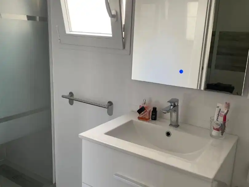 Badezimmer von Wohnung zur Miete in Alboraya mit Klimaanlage, Parkett und Möbliert
