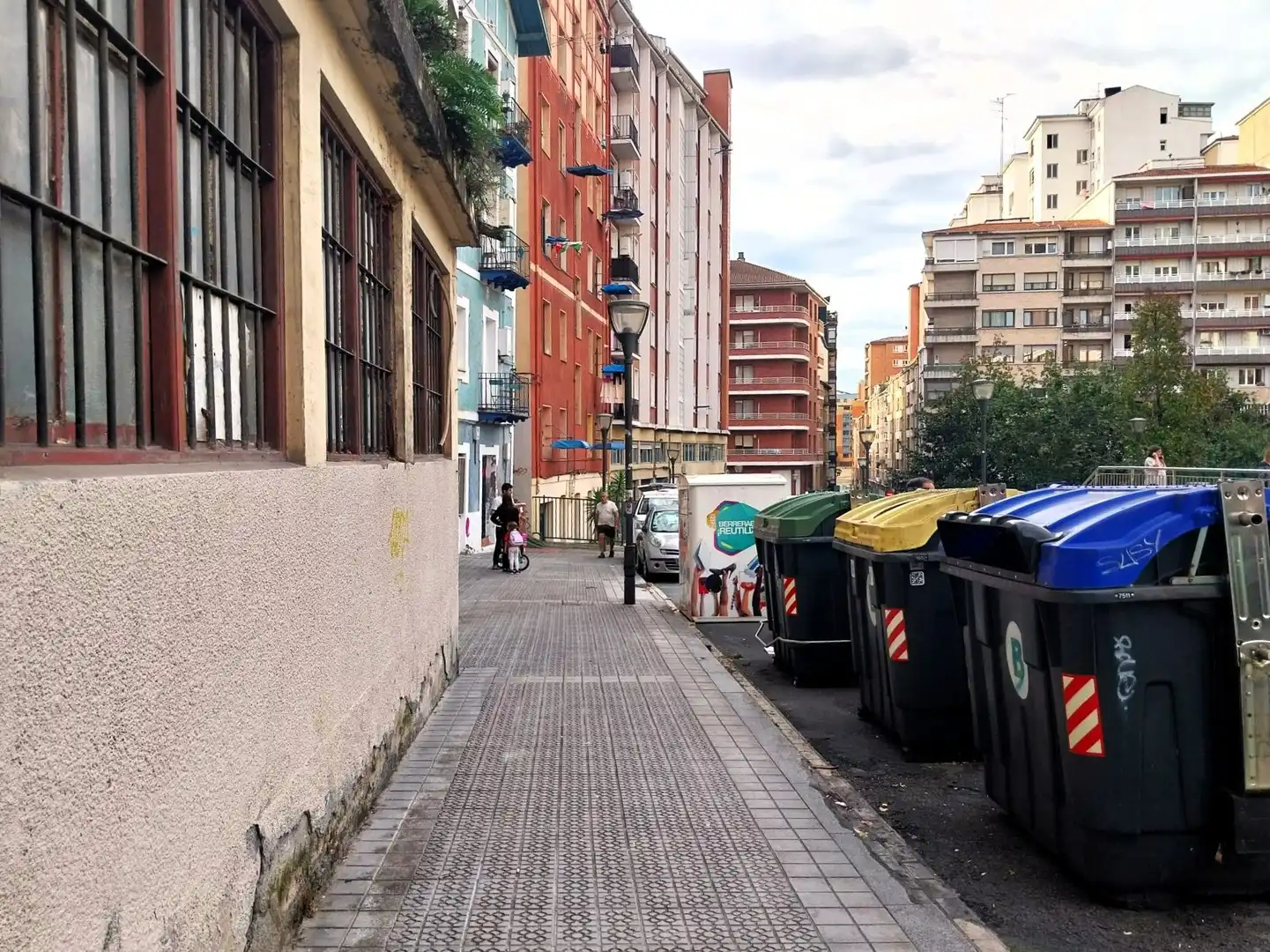 Vista exterior de Local en venta en Bilbao 