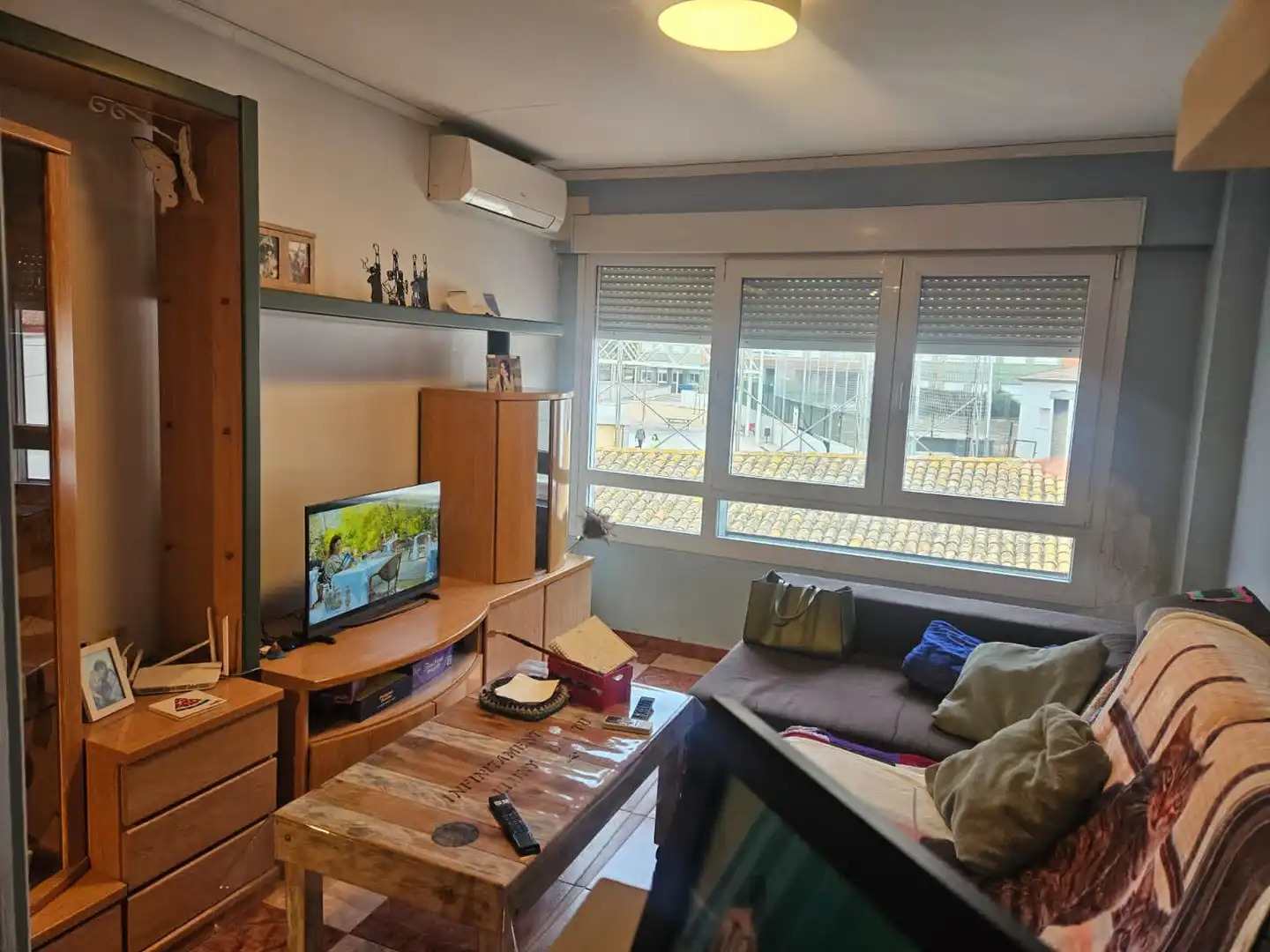 Living room of Flat for sale in Ador  with Air Conditioner, Storage room and Oven