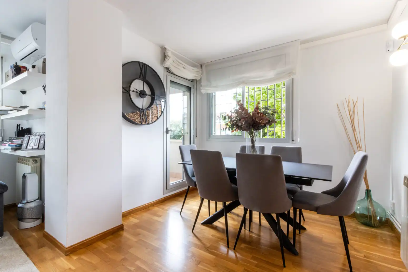 Comedor de Piso en venta en Terrassa con Calefacción