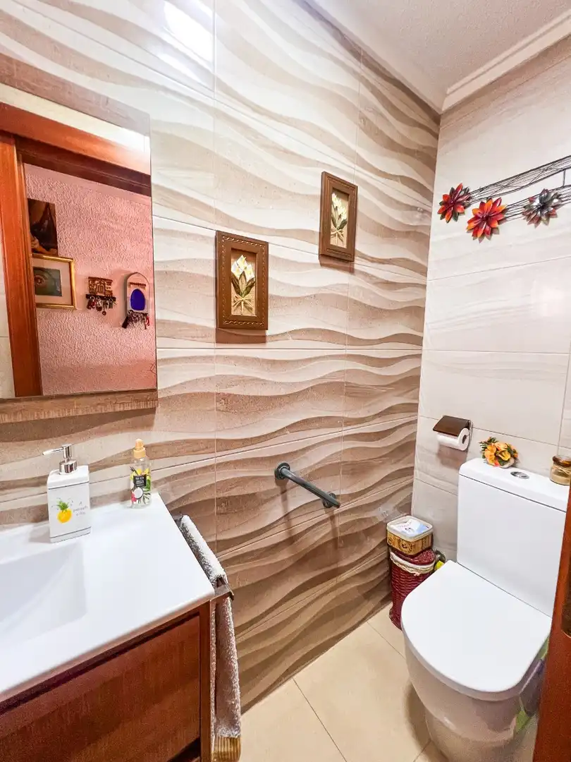 Baño de Dúplex en venta en Guardamar del Segura con Aire acondicionado, Calefacción y Terraza