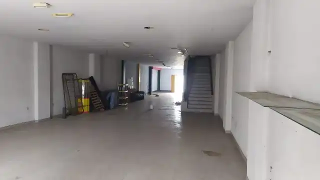 Inmuebles singulares con ascensor en venta en Avenida de Pescia 53, imagen 5