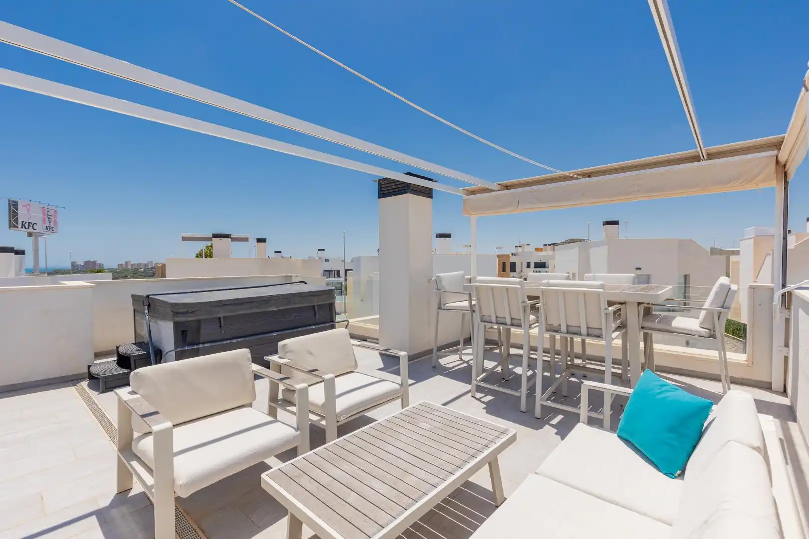 Chalet con terraza en venta en Calle Cabo de Palos, imagen 41