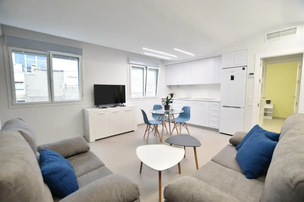 Apartments for rent in Avenida de la constitucion, Pajaritos