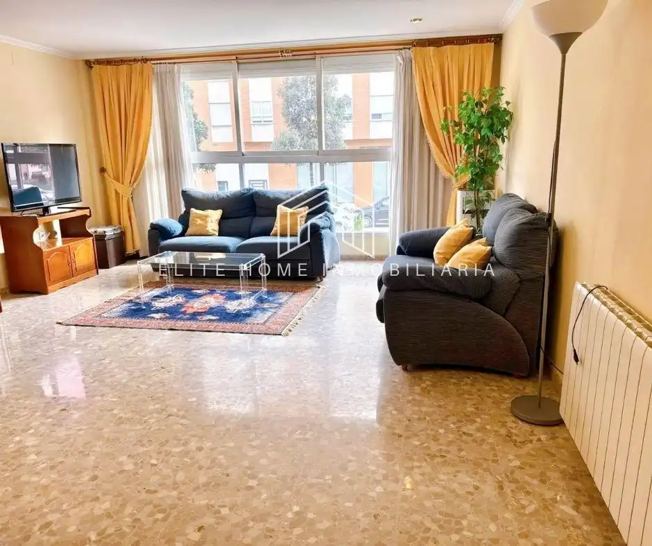 Detached homes for rent in Estación - Universidad