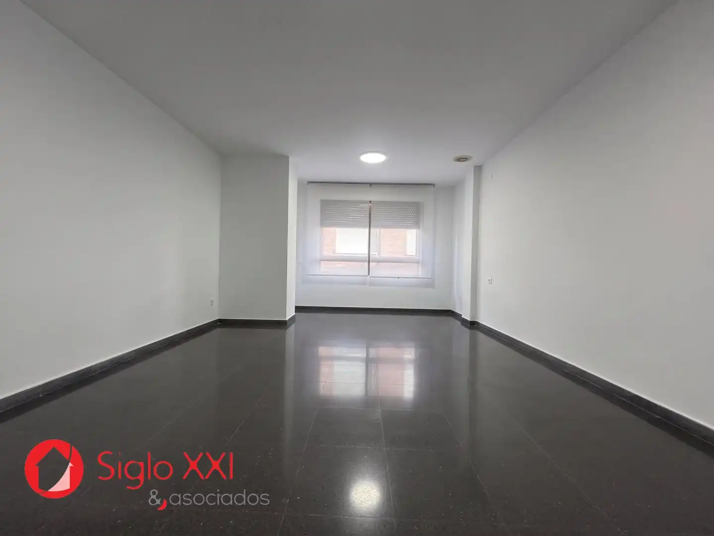 Flat with lift for sale in Cariñena - Carinyena