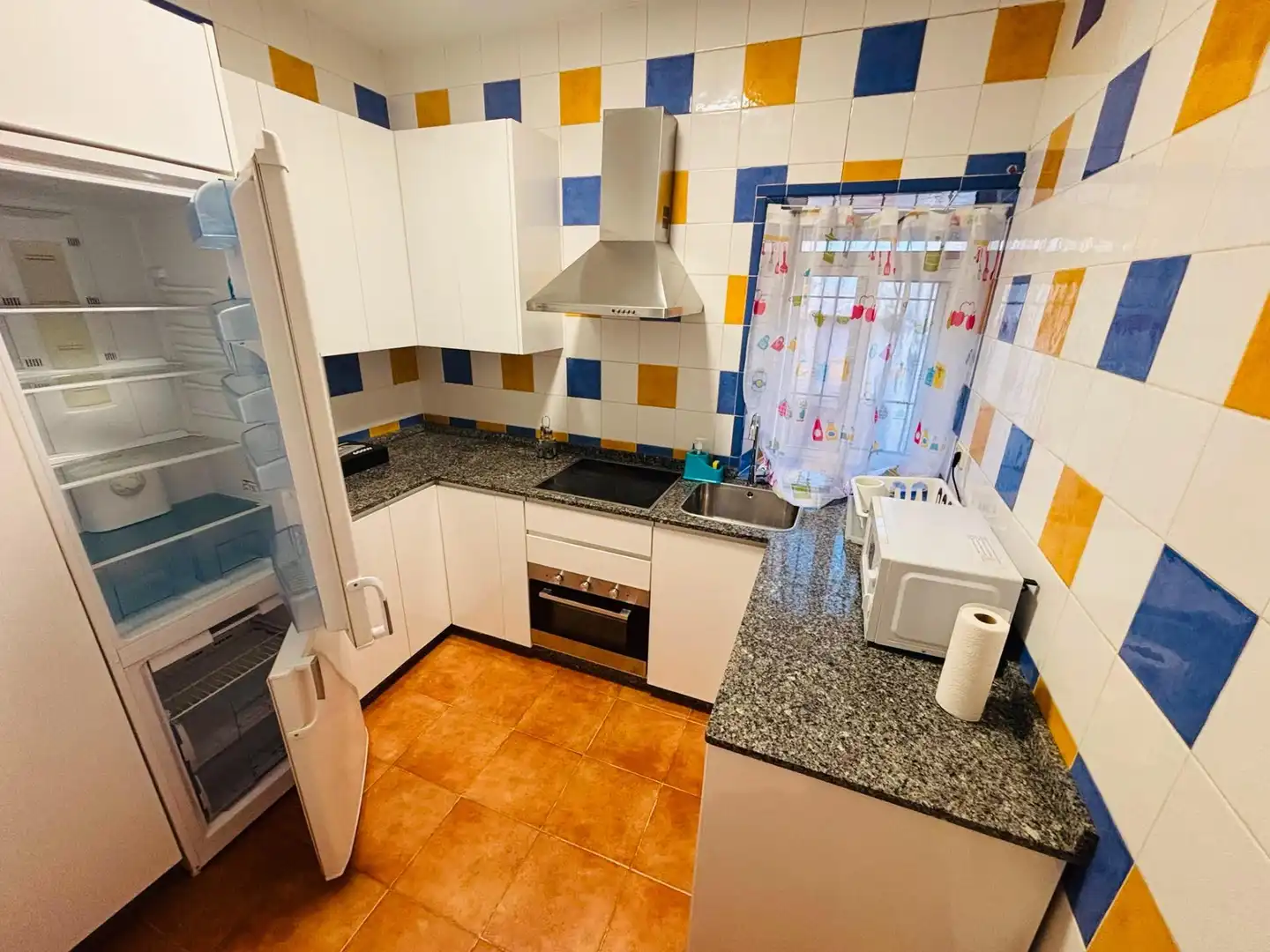 Cocina de Estudio de alquiler en Córdoba con Aire acondicionado y Amueblado