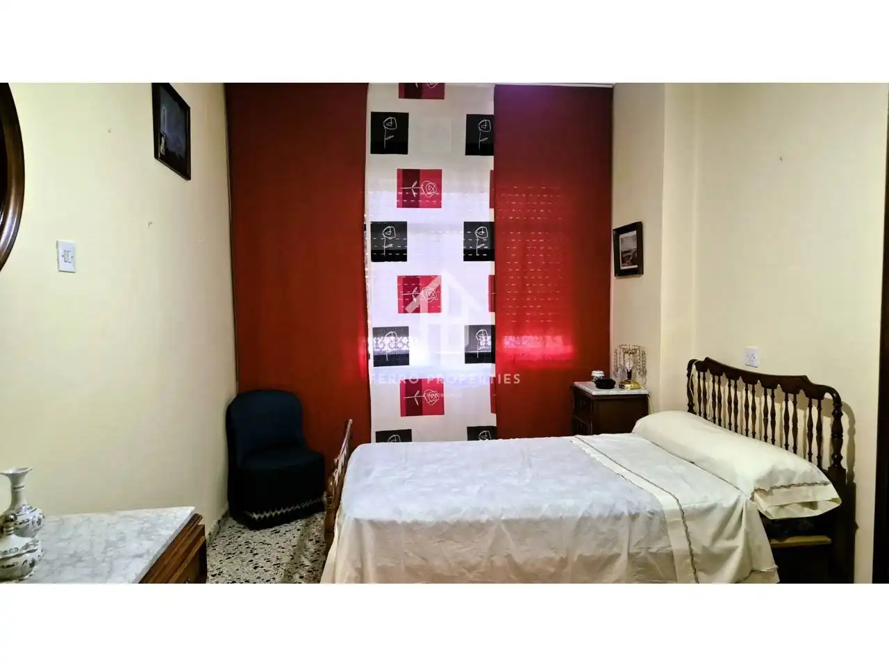Dormitori de Casa o xalet en venda en Loja amb Terrassa i Moblat