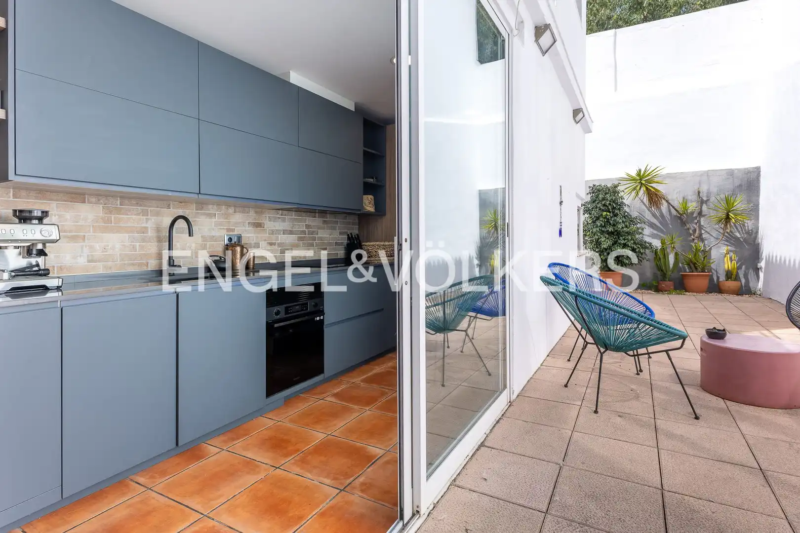 Cocina de Casa o chalet en venta en Badalona con Aire acondicionado, Calefacción y Jardín privado