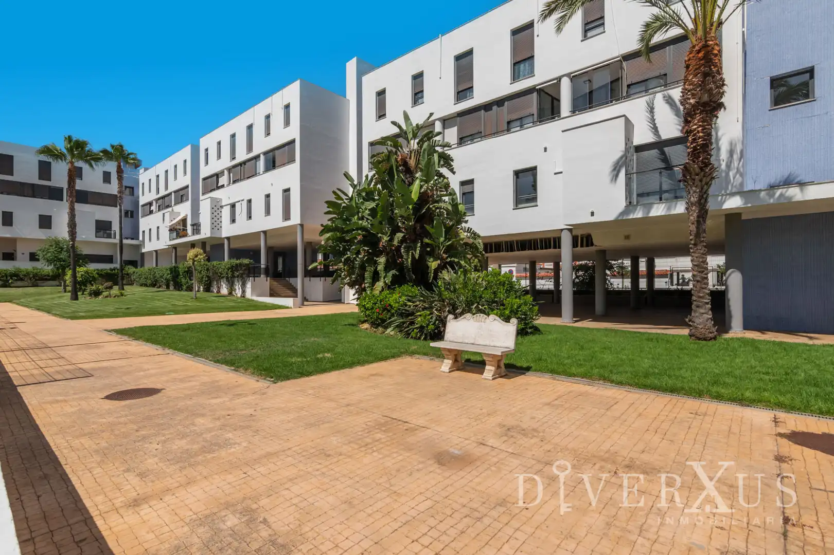 Vista exterior de Pis en venda en Ayamonte amb Terrassa, Moblat i Forn