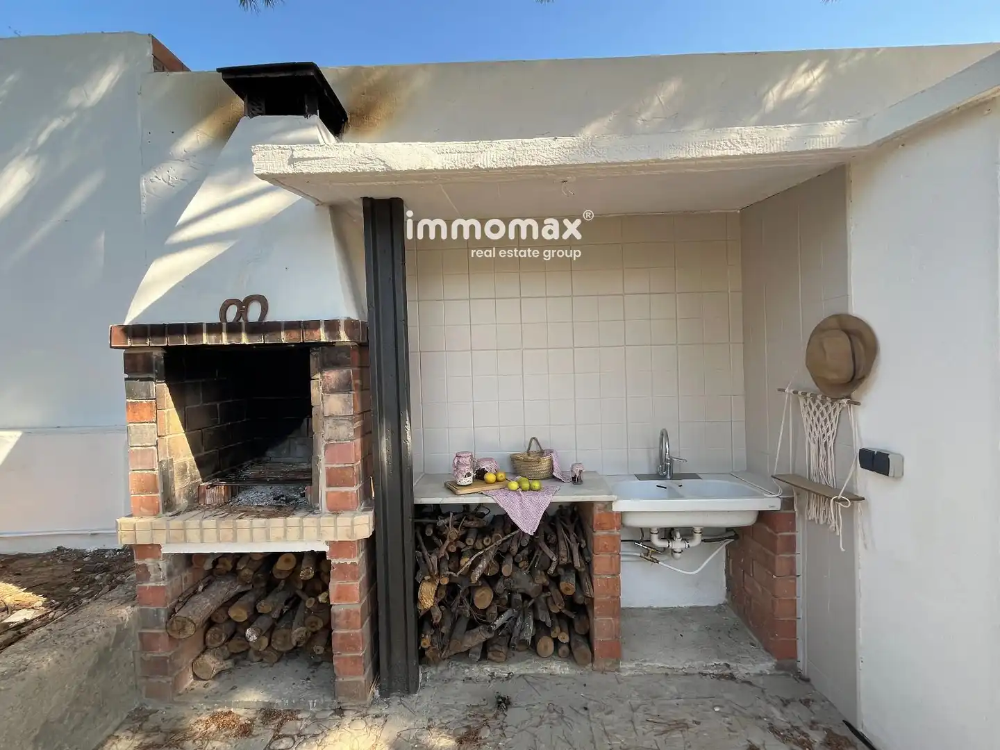 Houses for sale in Vilanova i la Geltrú  with Terrace and Storage room