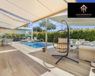 Terrassa de Casa o xalet de lloguer en Marbella amb Aire condicionat, Jardí privat i Piscina