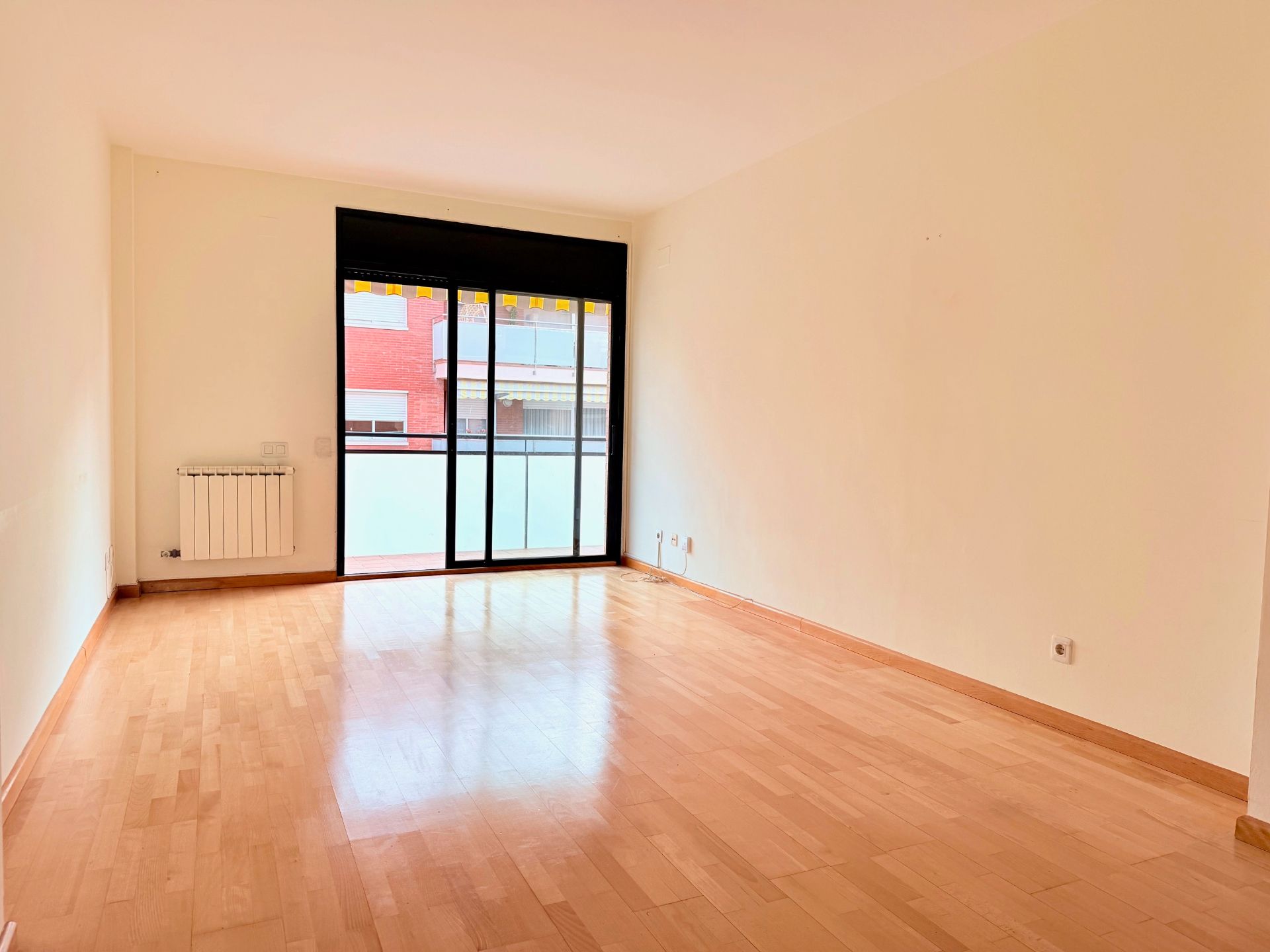 Sala de estar de Piso de alquiler en Sant Feliu de Llobregat con Calefacción, Parquet y Horno