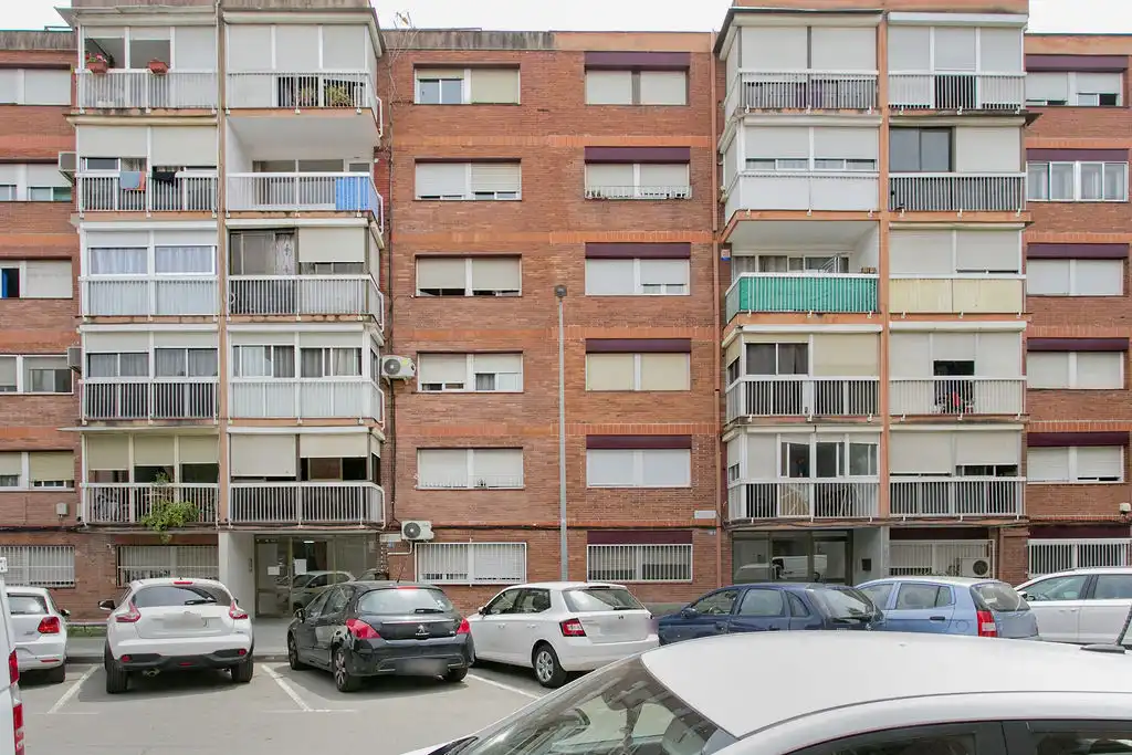 Vista exterior de Piso en venta en Santa Perpètua de Mogoda