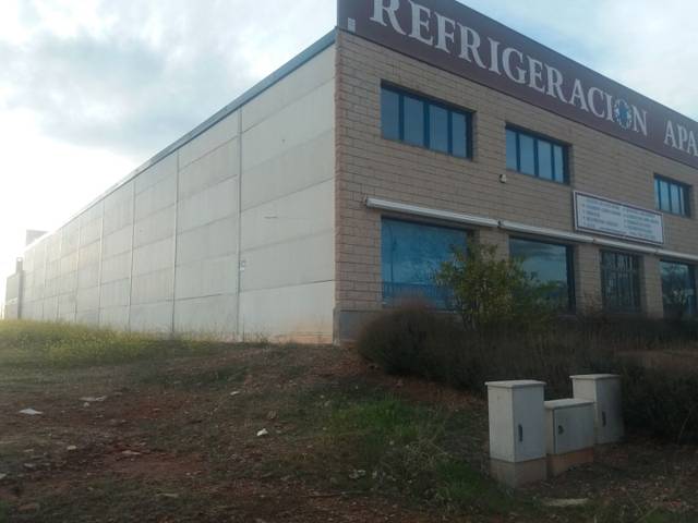 Local comercial en Venta en Poligono el Cartabon, 15 en Villanueva de los Infantes (Ciudad Real)