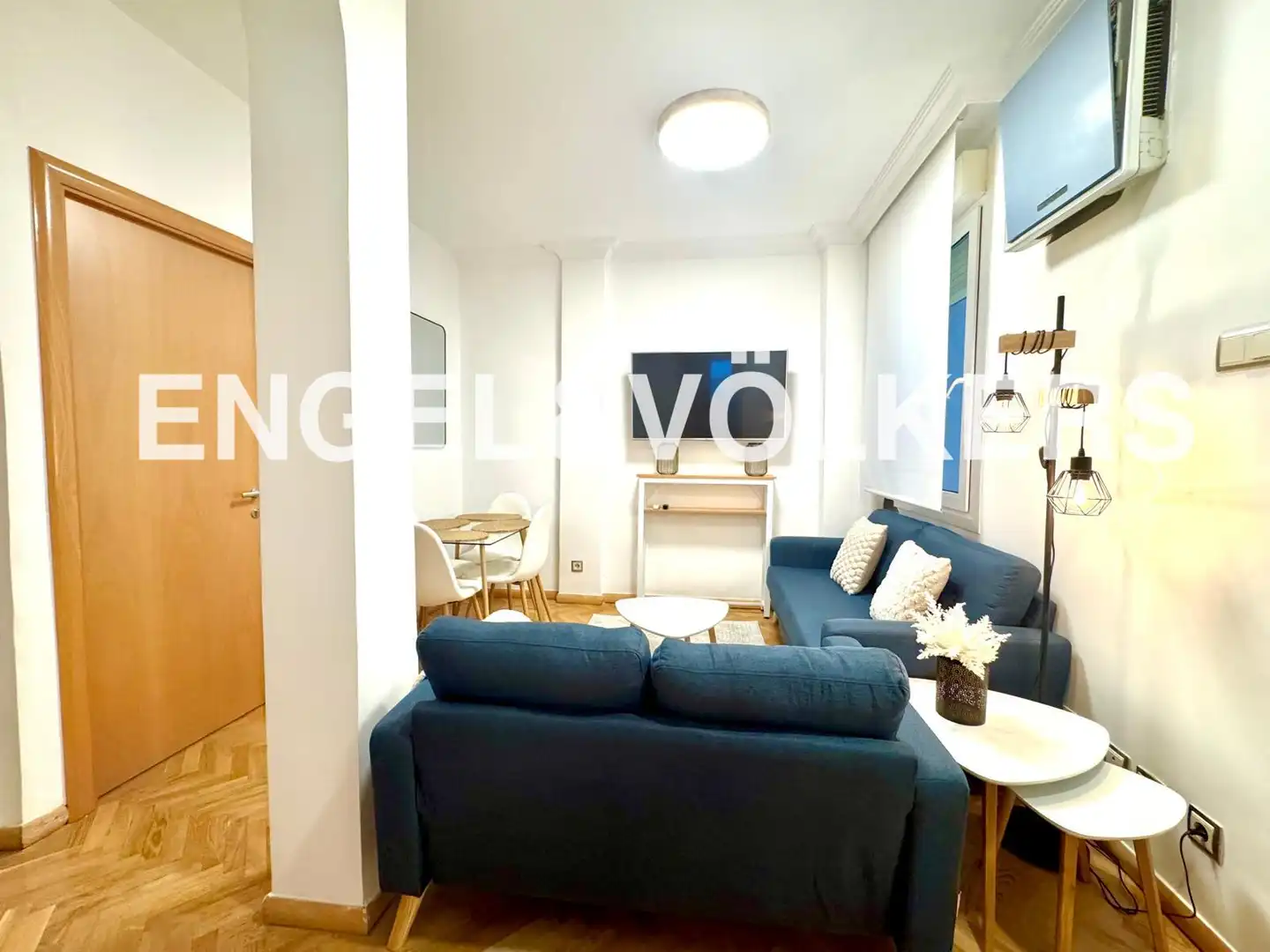 Wohnzimmer von Wohnung zur Miete in Madrid mit Klimaanlage, Heizung und Parkett