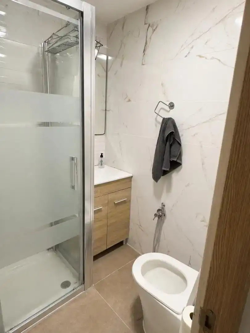 Bany de Apartament en venda en Alicante / Alacant amb Aire condicionat i Balcó