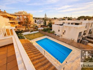Maison mitoyenne avec piscine à vendre à Espanya
